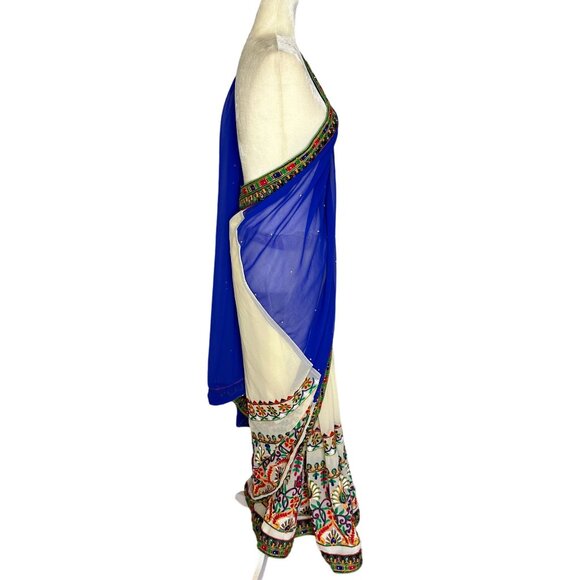 Elegant Blue and Cream Embroidered Saree - Picture 4 of 9